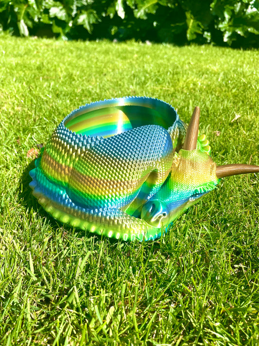 Dragon Snack Bowl - Guarding Your Snacks Like They’re Gold