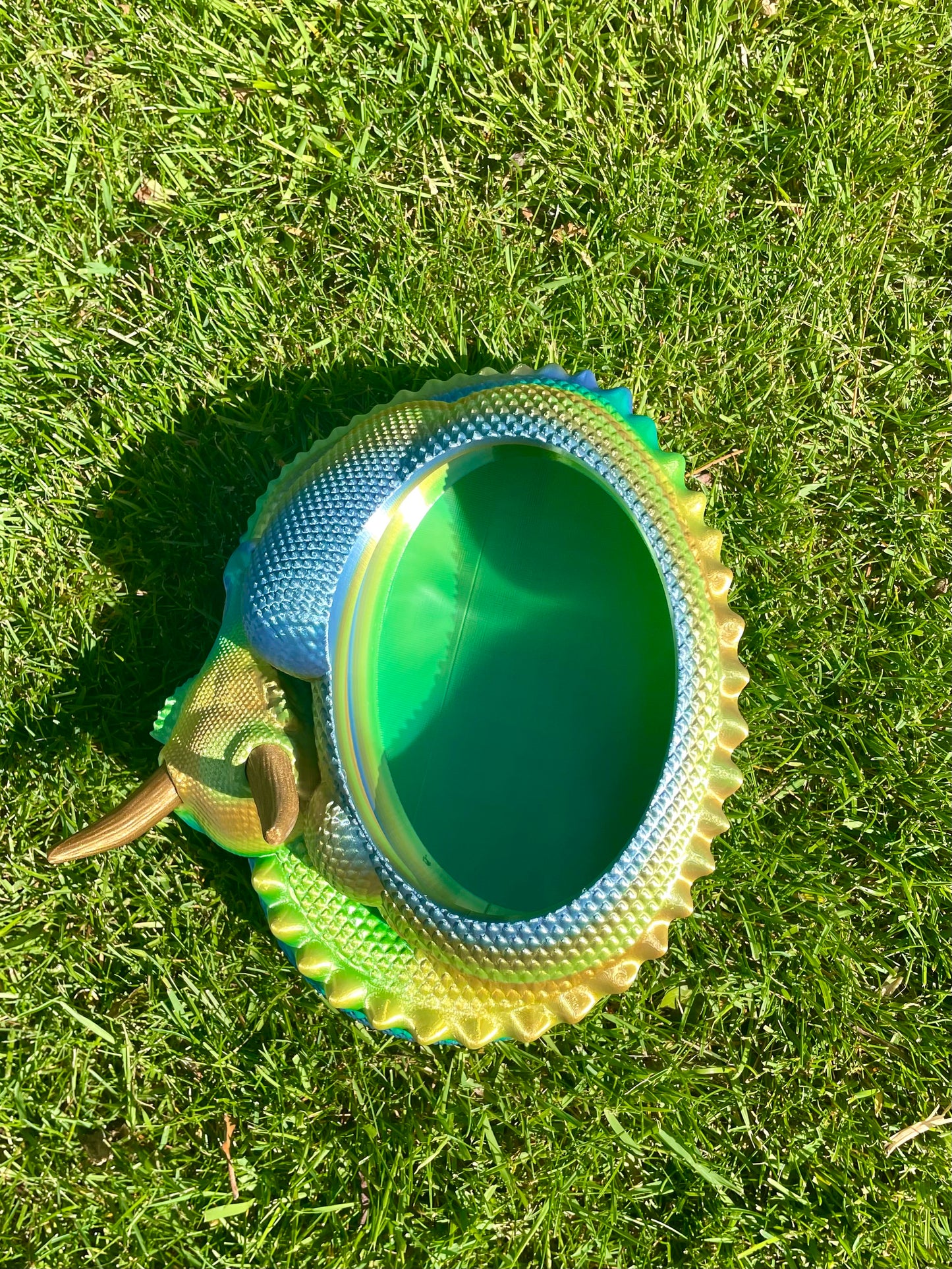 Dragon Snack Bowl - Guarding Your Snacks Like They’re Gold