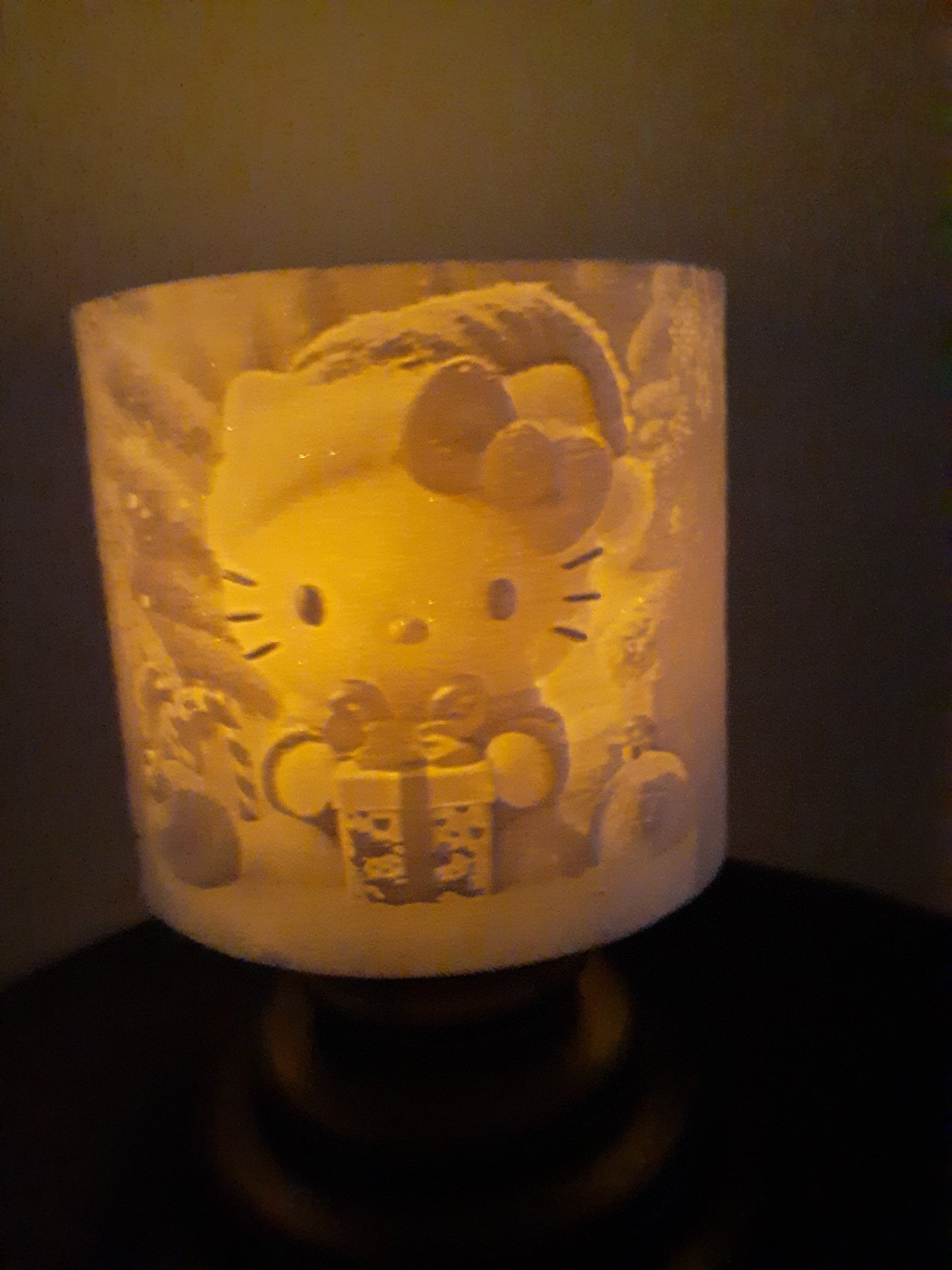 Holiday Glow-Ups: Fan Art Lamps Featuring Characters Who Are Too Cute to Act Normal