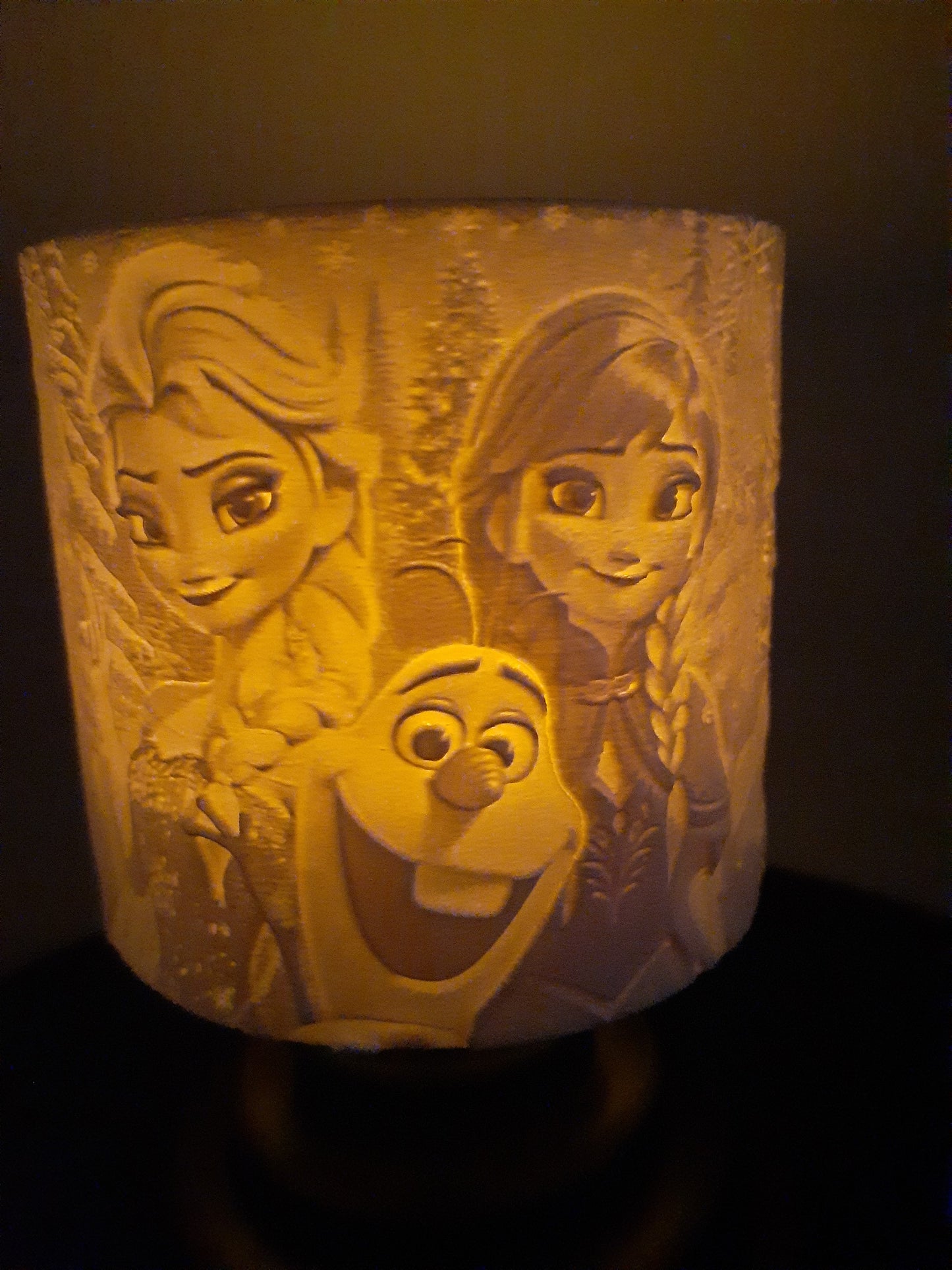 Holiday Glow-Ups: Fan Art Lamps Featuring Characters Who Are Too Cute to Act Normal