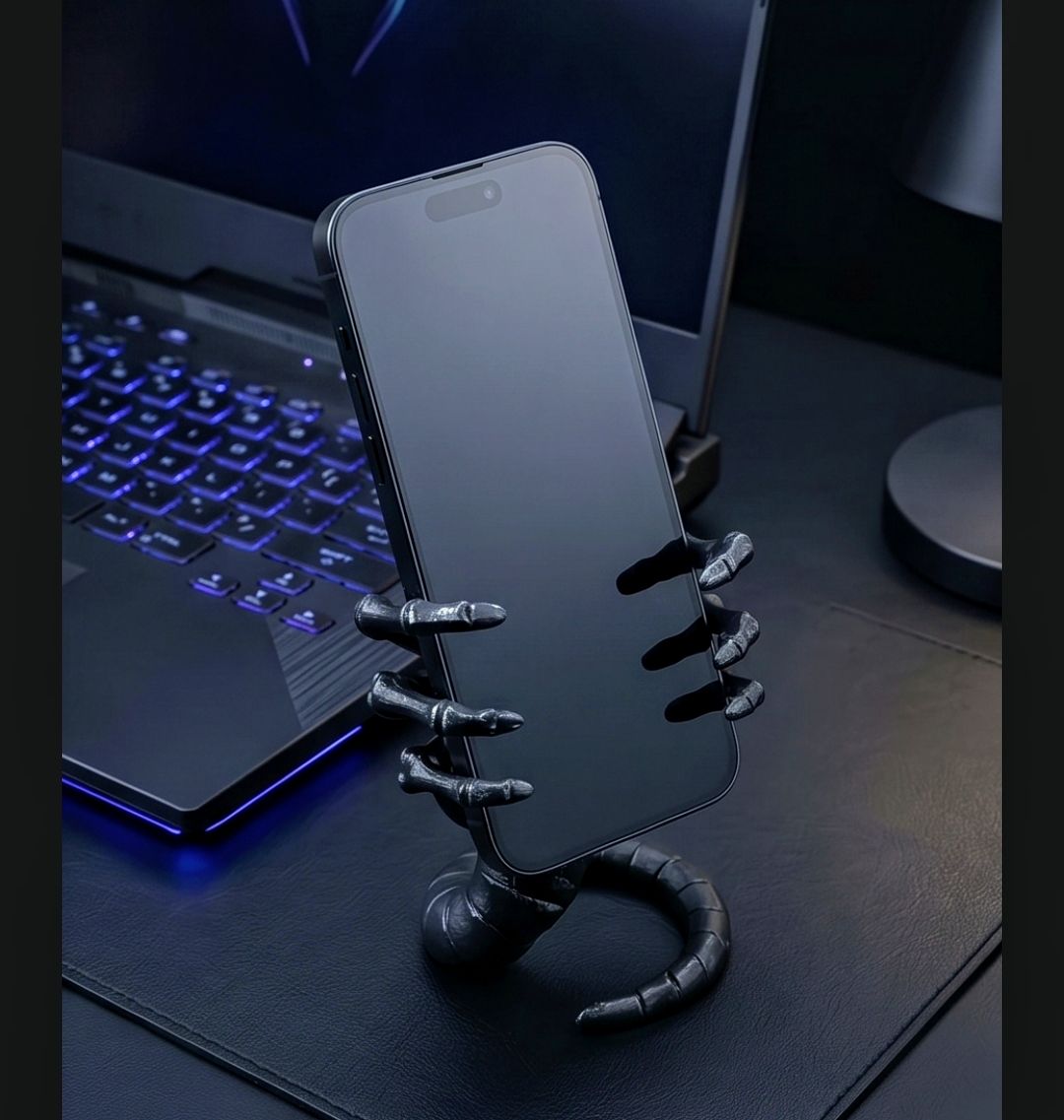Facehugger Cellphone Stand